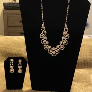 DIAMOND/PERAL NECKLACE SET
